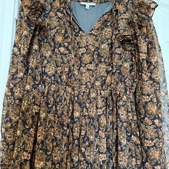 Moon River Dresses & Skirts - Moon River Black and Brown Floral Maxi Dress